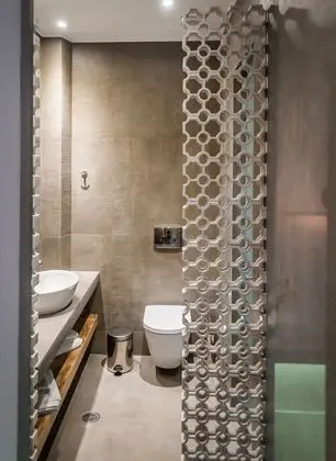 Junior Süit, Kısmi Deniz Manzaralı