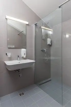 Tek Büyük veya İki Ayrı Yataklı Oda, Bahçe Manzaralı