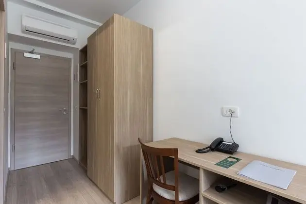 Tek Büyük Yataklı Oda, Kısmi Deniz Manzaralı