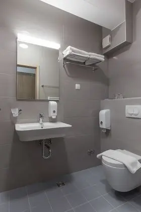 Tek Büyük Yataklı Oda, Kısmi Deniz Manzaralı