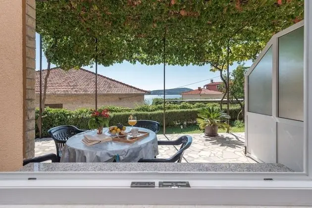 Apart Daire (Vin - 40 m from sea - A2 (2+2))