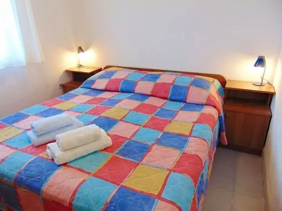 Apart Daire (Vin - excellent location and close to)