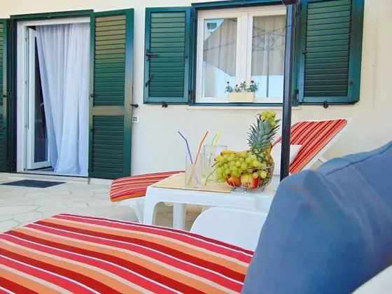 Apart Daire (Vin - excellent location and close to)