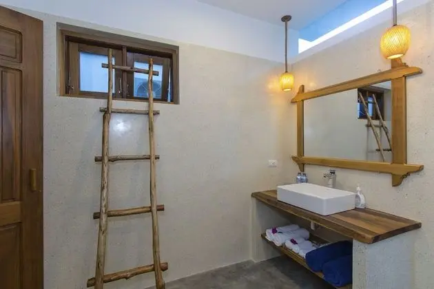 Deluxe Oda, Havuz Manzaralı