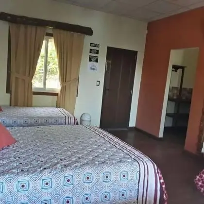 Deluxe Kulübe, Birden Çok Yatak, Balkon
