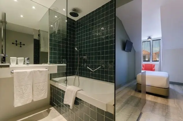 Economy Büyük Yataklı Tek Kişilik Oda