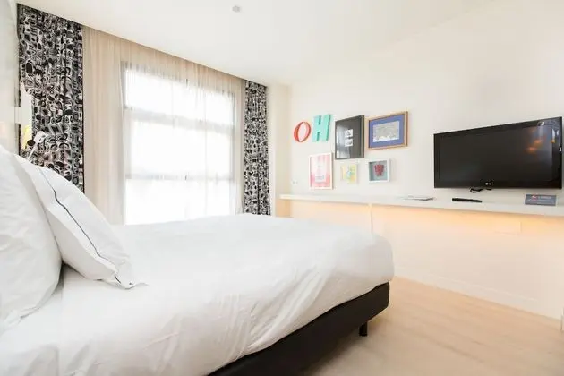 Tek Büyük veya İki Ayrı Yataklı Oda (With an Extra Bed)