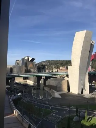 Junior Süit (Guggenheim View, 1 pax)