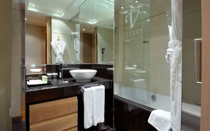 Tek Büyük Yataklı Oda (with Extra bed)