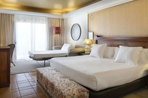 Standard Double Room (2 adults + 1 child)