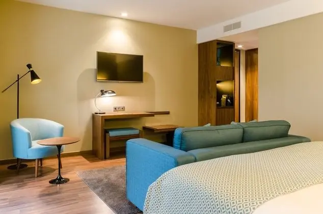 Superior Tek Büyük veya İki Ayrı Yataklı Oda