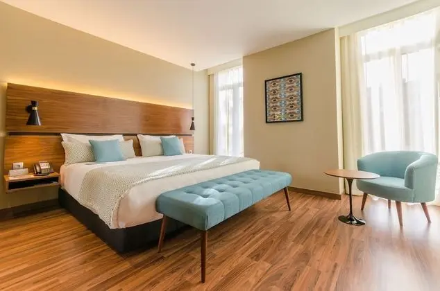 Superior Tek Büyük veya İki Ayrı Yataklı Oda