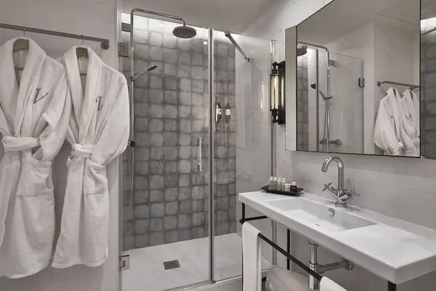 Çatı Katı Süiti (Penthouse)