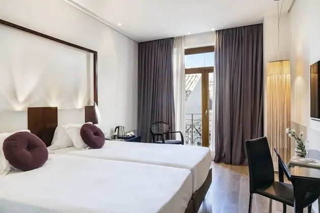 Tek Büyük Yataklı Oda (with extra bed)