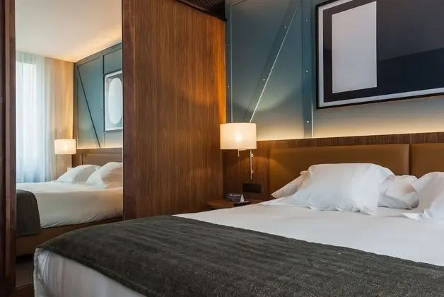 Tek Büyük veya İki Ayrı Yataklı Oda (With Extra Bed)