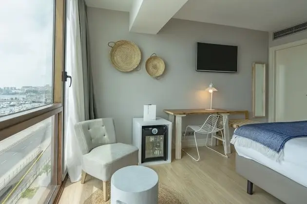 Panoramic Büyük Yataklı Tek Kişilik Oda
