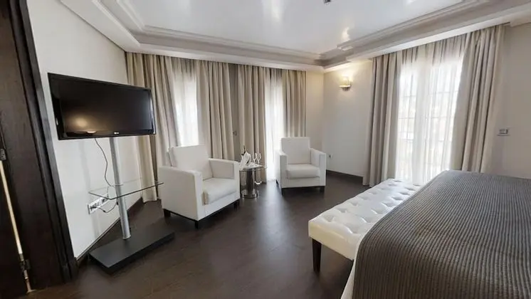 Tek Büyük Yataklı Oda (with Living Room)