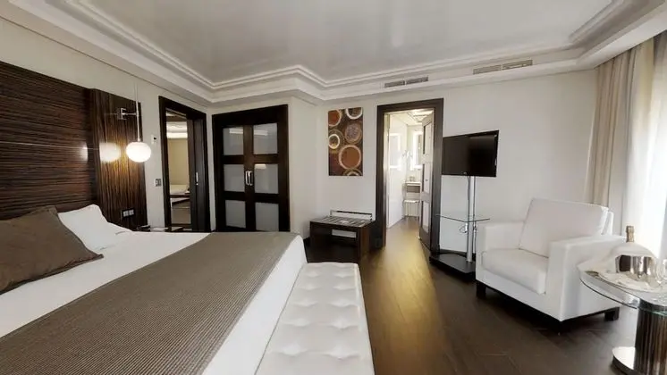 Tek Büyük Yataklı Oda (with Living Room)