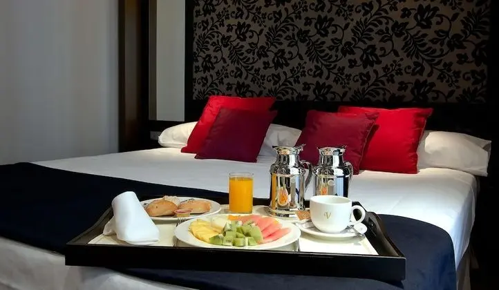 Standard Tek Büyük veya İki Ayrı Yataklı Oda, Balkon