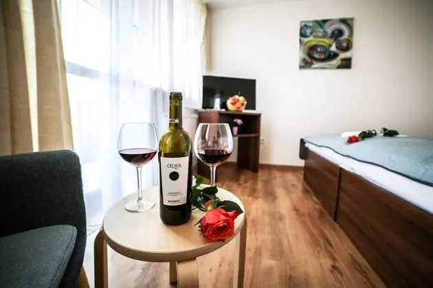 Üç Kişilik Oda, Balkon