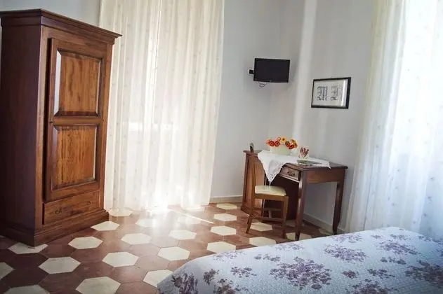 Tek Büyük Yataklı Oda, Bahçe Manzaralı