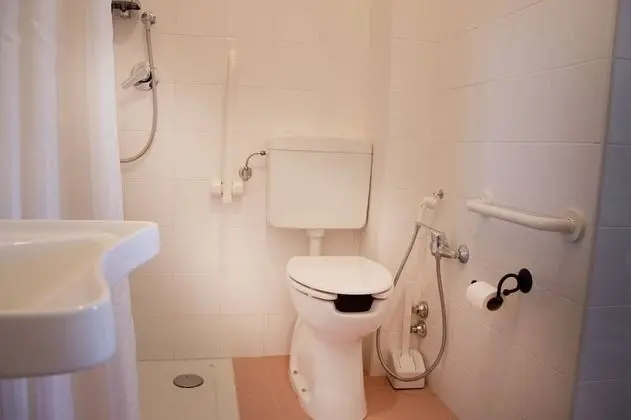 Tek Büyük Yataklı Oda, Bahçe Manzaralı