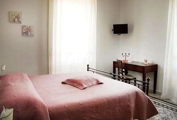 Üç Kişilik Oda, 2 Yatak Odası, Bahçe Manzaralı