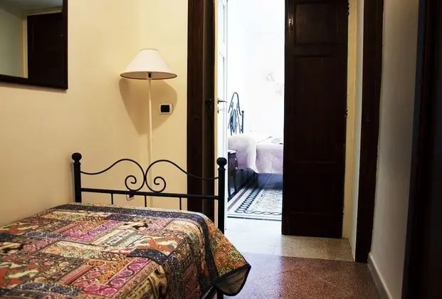 Üç Kişilik Oda, 2 Yatak Odası, Bahçe Manzaralı