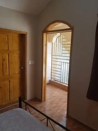 Economy Oda, 1 Büyük (Queen) Boy Yatak, Ortak Banyo