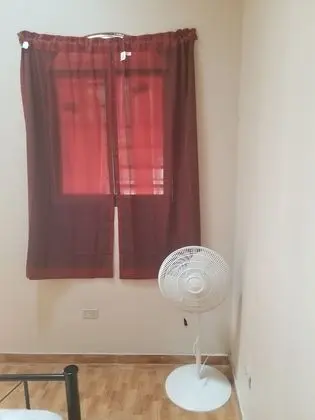 Economy Oda, 1 Büyük (Queen) Boy Yatak, Ortak Banyo