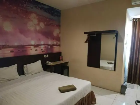 Luxury Tek Büyük Yataklı Oda
