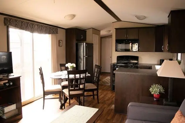 Junior Kır Evi