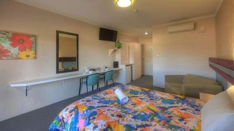 Standard Süit, 1 Yatak Odası, Sigara İçilmez, Balkon (Queen Room)