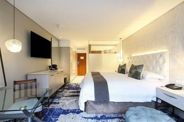 Deluxe Mountain Room