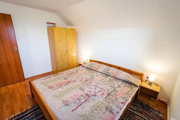 Family Ev, 2 Yatak Odası, Dağ Yamacı (Vineyard Cottage Bregač)