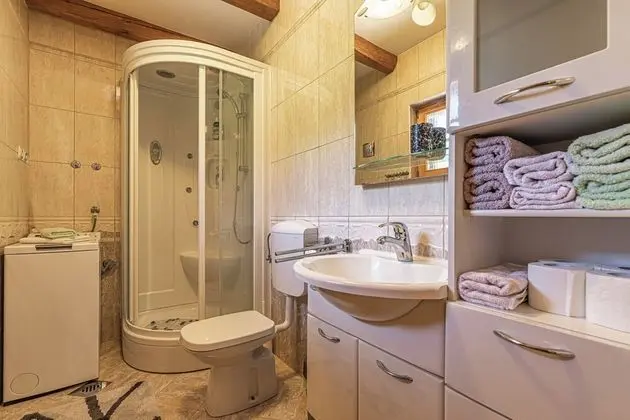 Family Ev, 2 Yatak Odası, Dağ Yamacı (Vineyard Cottage Stepan)
