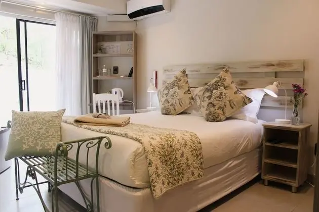 Queen Room Deluxe