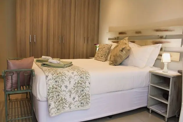 Queen Room Deluxe