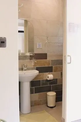 Queen Room Deluxe
