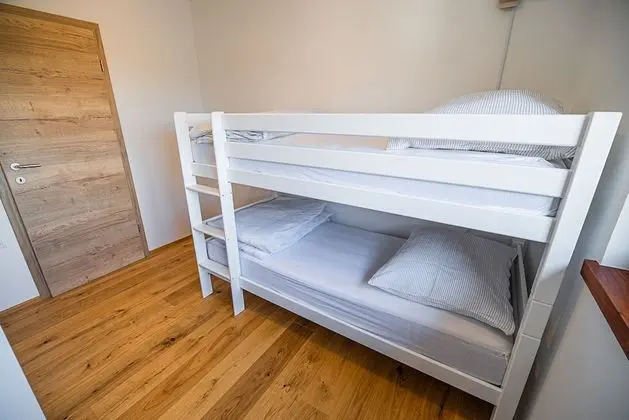 Ev (Two Bedroom Holiday Home)