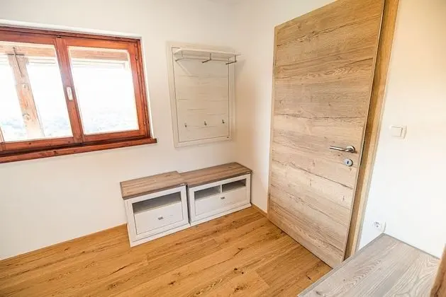 Ev (Two Bedroom Holiday Home)