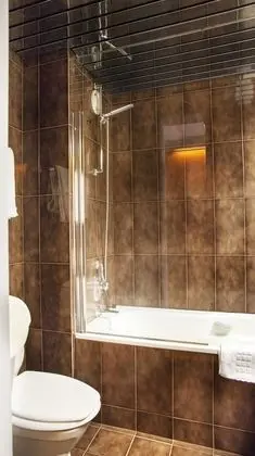 İki Ayrı Yataklı Oda, Küvet