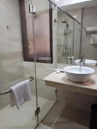 Deluxe Tek Büyük Yataklı Oda, Bahçe Manzaralı