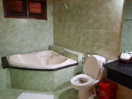 Family Oda, Bahçe Manzaralı