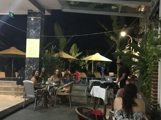 Superior Tek Büyük veya İki Ayrı Yataklı Oda