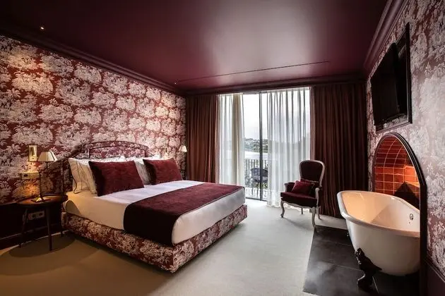Signature River View Room