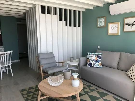 Apart Daire, Deniz Manzaralı (Ocean Blue)