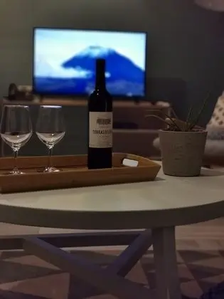 Apart Daire, Deniz Manzaralı (Ocean Blue)