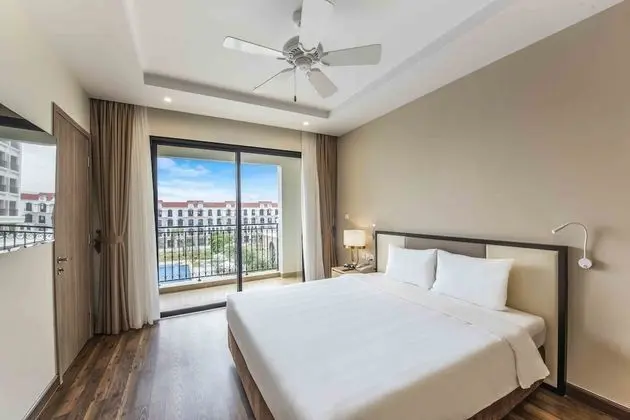 Standard Oda (King Bed)