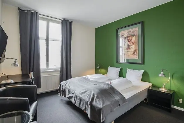 Standard Tek Büyük veya İki Ayrı Yataklı Oda